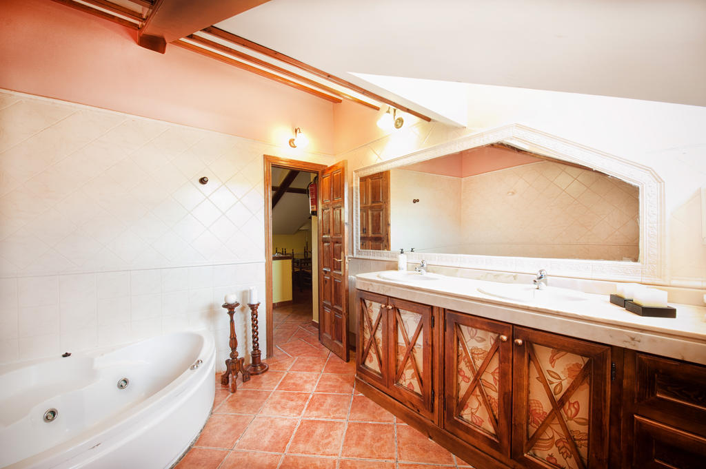 Apartamentos El Pajar Del Abuelo Peralejos de las Truchas Quarto foto