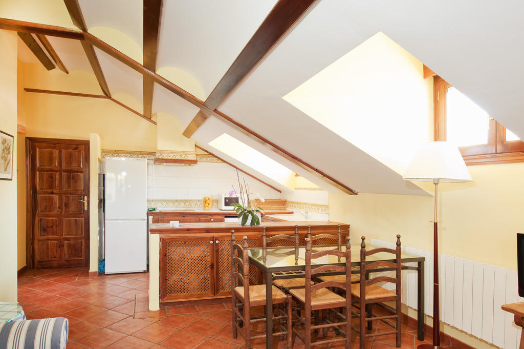 Apartamentos El Pajar Del Abuelo Peralejos de las Truchas Quarto foto