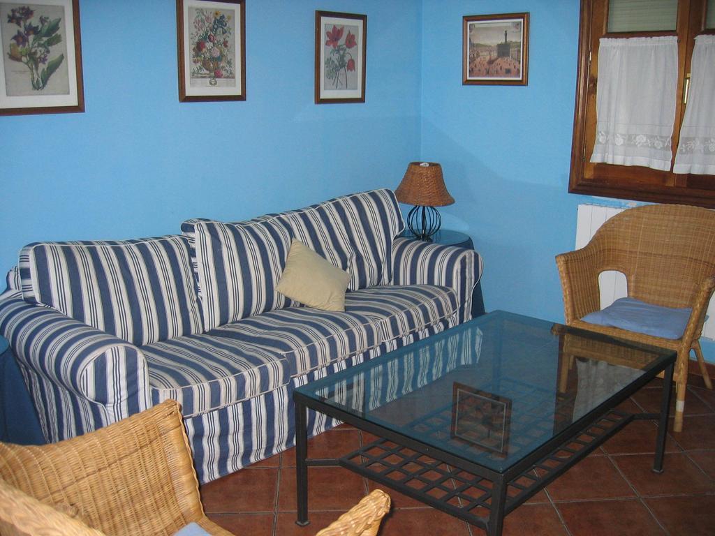 Apartamentos El Pajar Del Abuelo Peralejos de las Truchas Quarto foto
