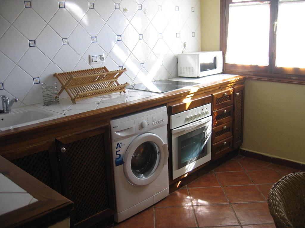 Apartamentos El Pajar Del Abuelo Peralejos de las Truchas Quarto foto